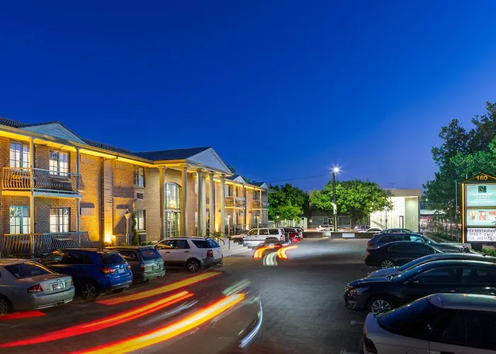Adelaide Inn